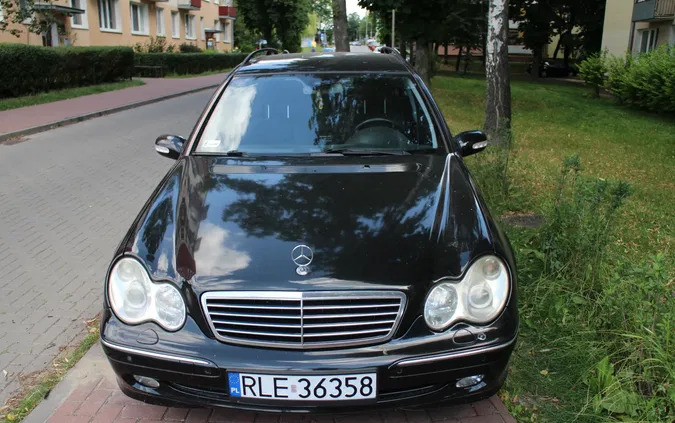 lubelskie Mercedes-Benz Klasa C cena 15000 przebieg: 320000, rok produkcji 2002 z Świdnik